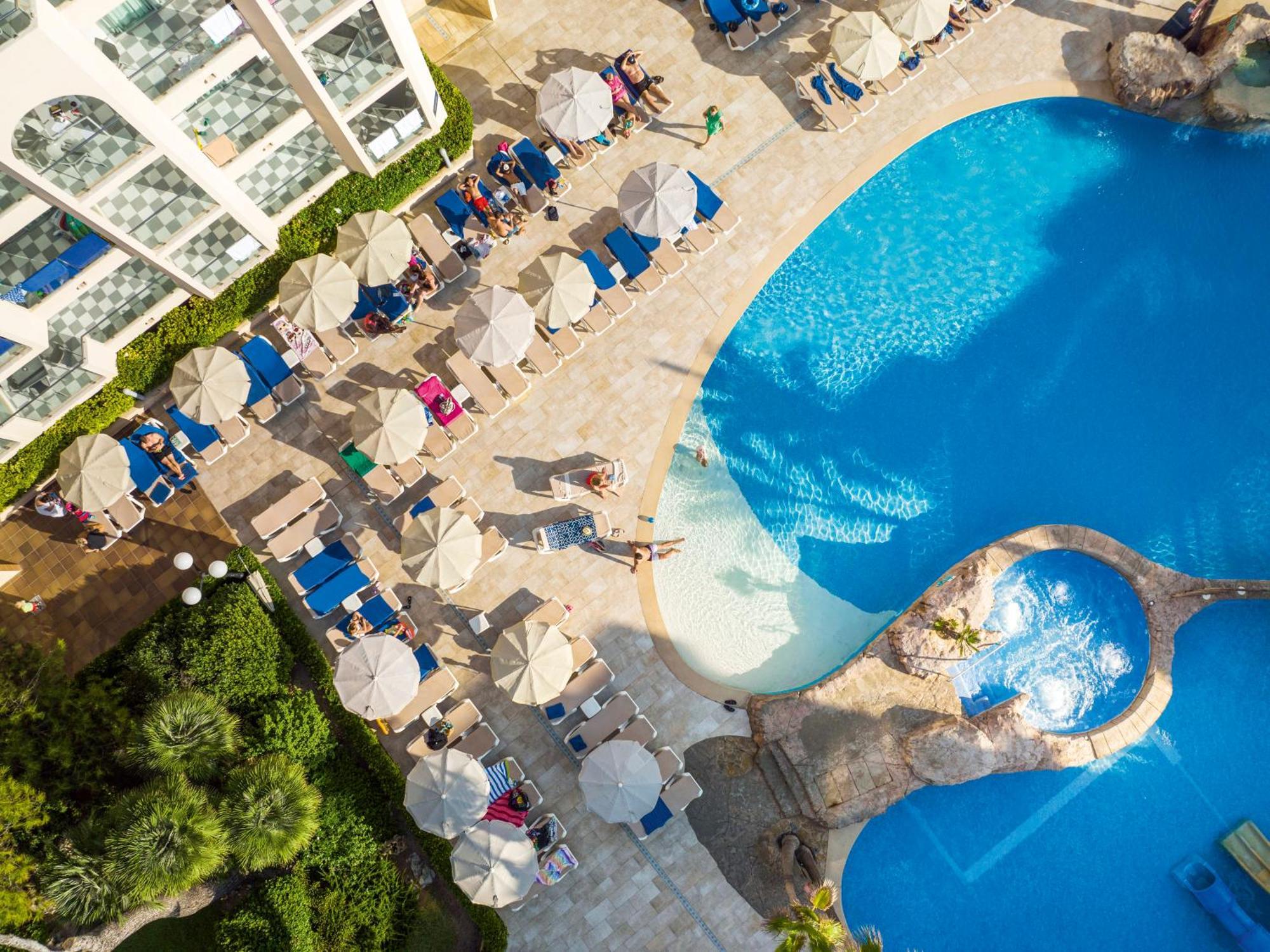 Grupotel Alcudia Pins Can Picafort  Exterior photo